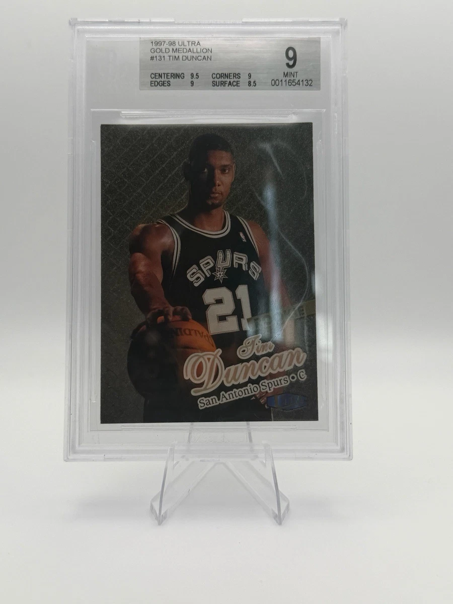 Tim Duncan Basketball Grade 9 Rookie Sports Trading Cards