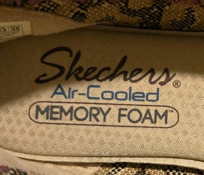 NIB Skechers Women's Shoes Cleo Claw-Some Flats 44886 NAT SIZE 6