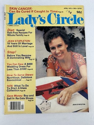Lady s Circle Vintage Magazine April 1976 Food Crafting Health Decorating