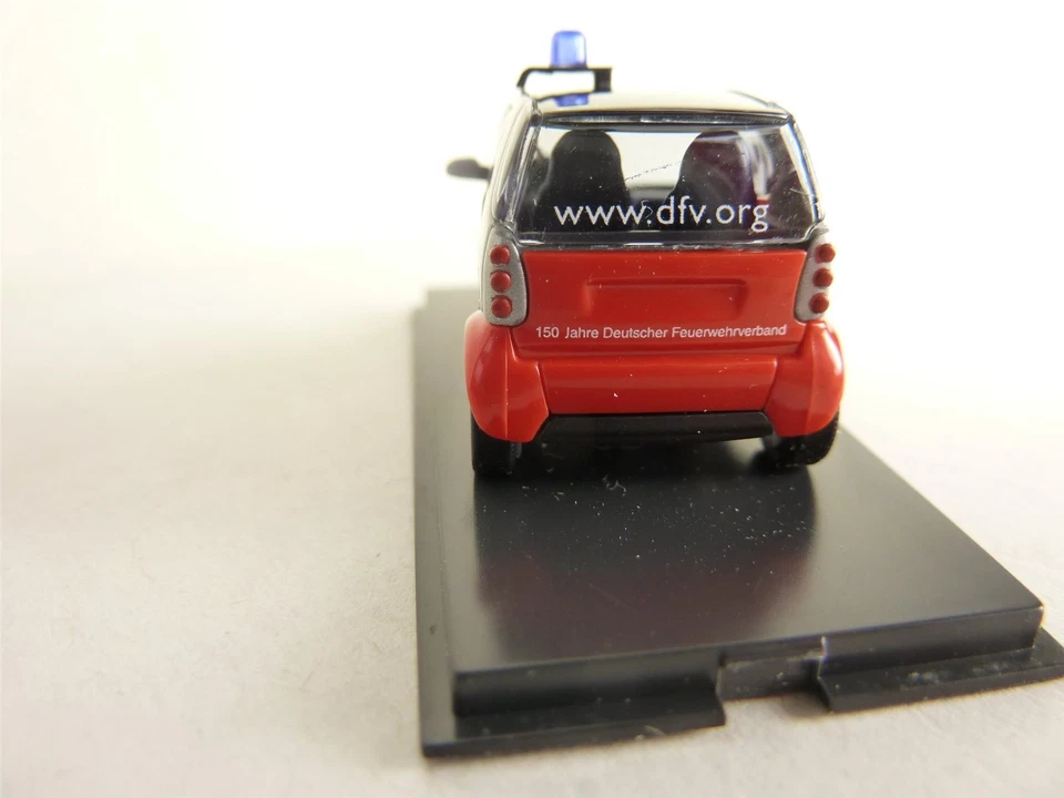 Busch Smart 489313 1/87 City Coupe vigili del fuoco Sassonia auto HO NUOVO - Immagine 2 di 3