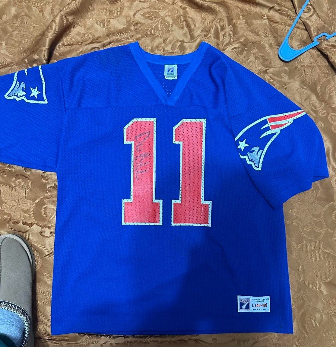 Picture 1 of 6