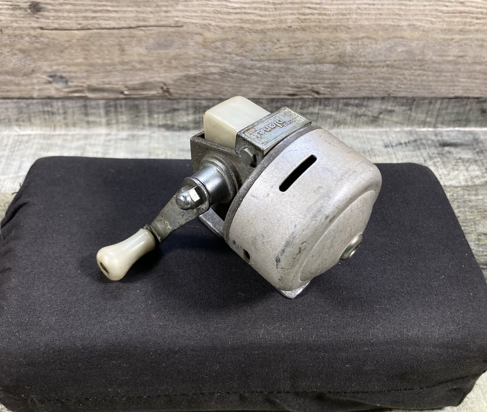 Vintage Crown Planet No 11 Fishing Reel Made In Japan Spinca