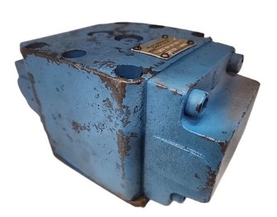 Vickers Pilot Operated Check Valve 4CG-10-A-21 / 626545 / B905 Quick Ship 