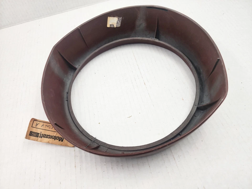Новый из старых запасов 1954 FORD Customline Squire Victoria обод фары B4AZ 13064-A - Изображение 2 из 4