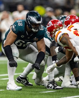 Jordan Mailata Super Bowl LIX Philadelphia Eagles 8x10 NFL Football Photo
