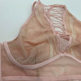 Victoria’s Secret Very Sexy High Neck Unlined Lace Bralette Bra  Pink  XS  NWT