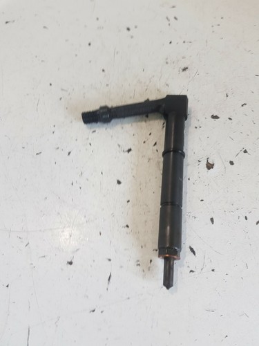 Nissan Almera Tino Kraftstoffeinspritzdüse 1327-Z Original 2.2 Di 2003