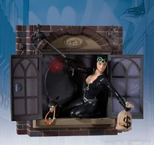 DC Direct Gotham City Stories CATWOMAN Limited Edition Diorama Statue NIB