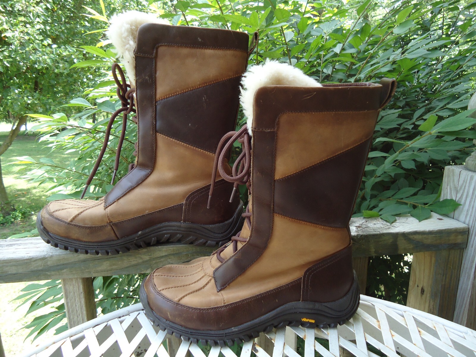 UGG Mixon Leather Waterproof Boots Size 8.5 Calf High Shearling Lined Lace Up Outdoor