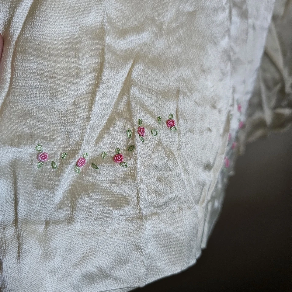 Vintage Victorian Ivory Cream With Embroidered Floral Accents See Measurements  - Image 3 of 4