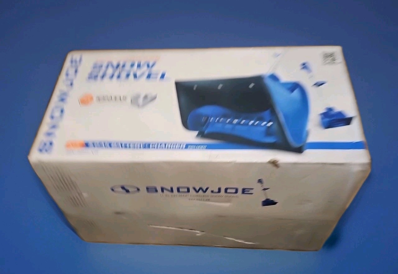 Snow Joe 24V-SS11-XR 11 in 24-Volt iON+ 5AH Cordless Snow Sh
