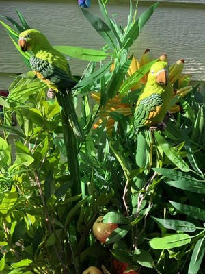 Parrots Green Pair Collectible Home Garden Wall Art Statues Tropical Decorations