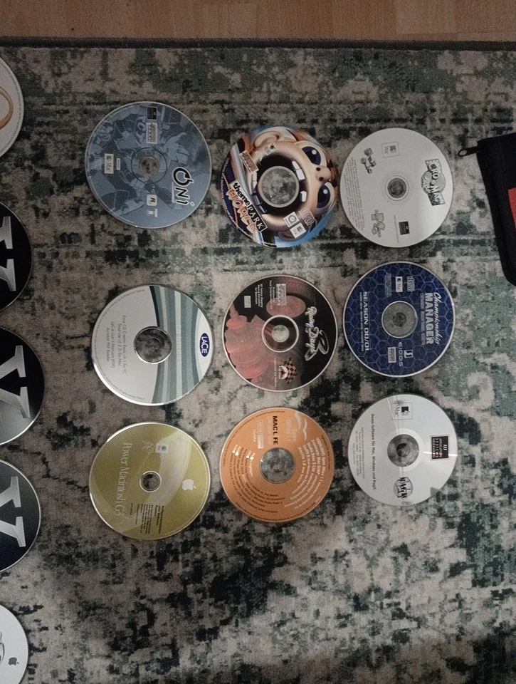 Apple Mac OS X 10.3 Panther- OS 9 und klassische G3/G4 Spielepaket - Bild 3 von 3