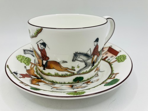 Stunning Wedgwood Hunting Scenes Duo Cup & Saucer - Excellent Condition - Picture 12 of 13