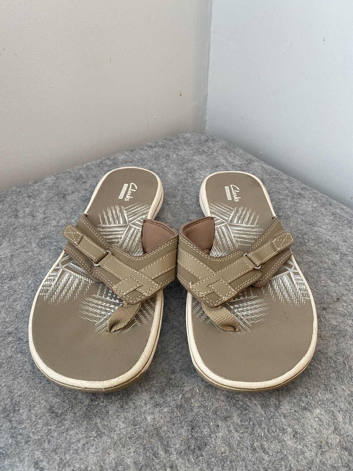 Clarks Cloud Steppers Cushioned Soft Thong Sandals Flip Flops Women's Size  8 | eBay