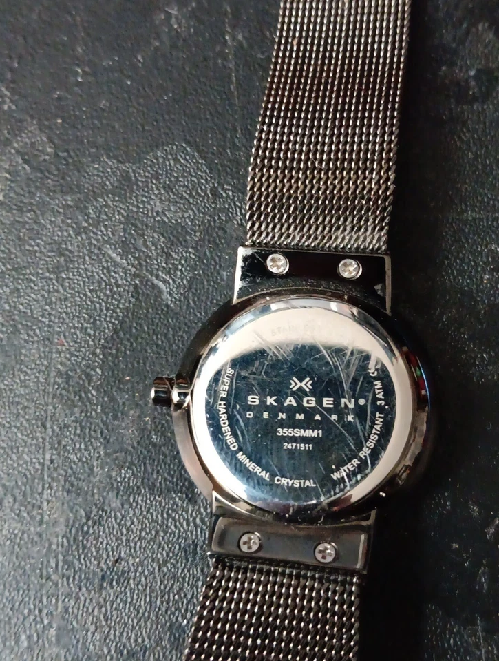 Reloj Skagen Denmark Ancher 355SMM1 Damas Fecha Malla Banda Gris Foto 3 de 4