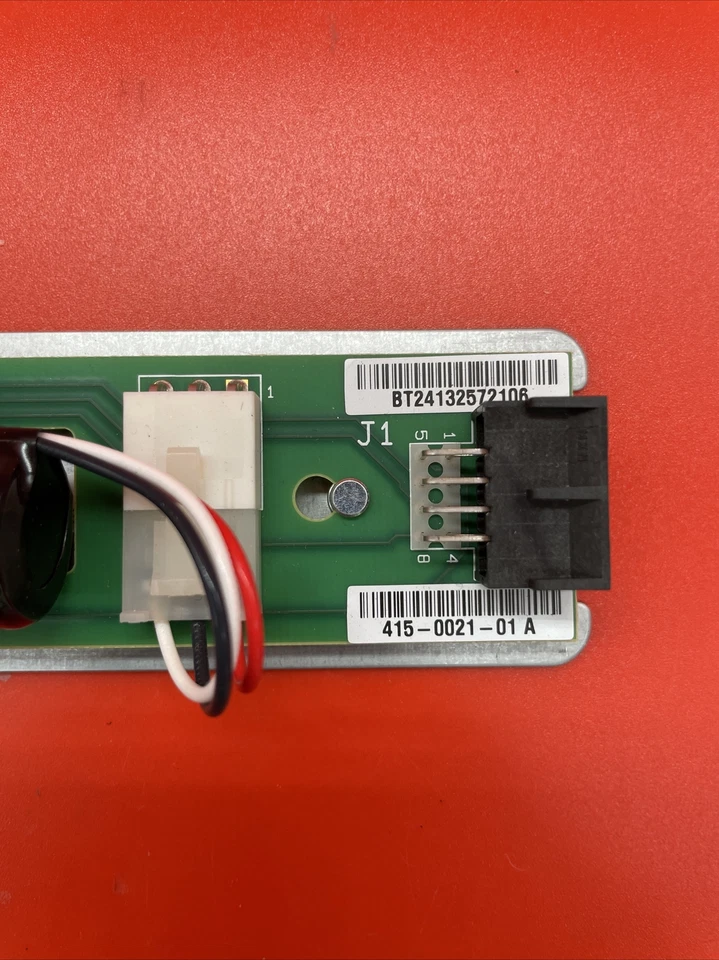 EMC Isilon 415-0021-01 Back up Cache Battery Assembly - Image 2 of 3