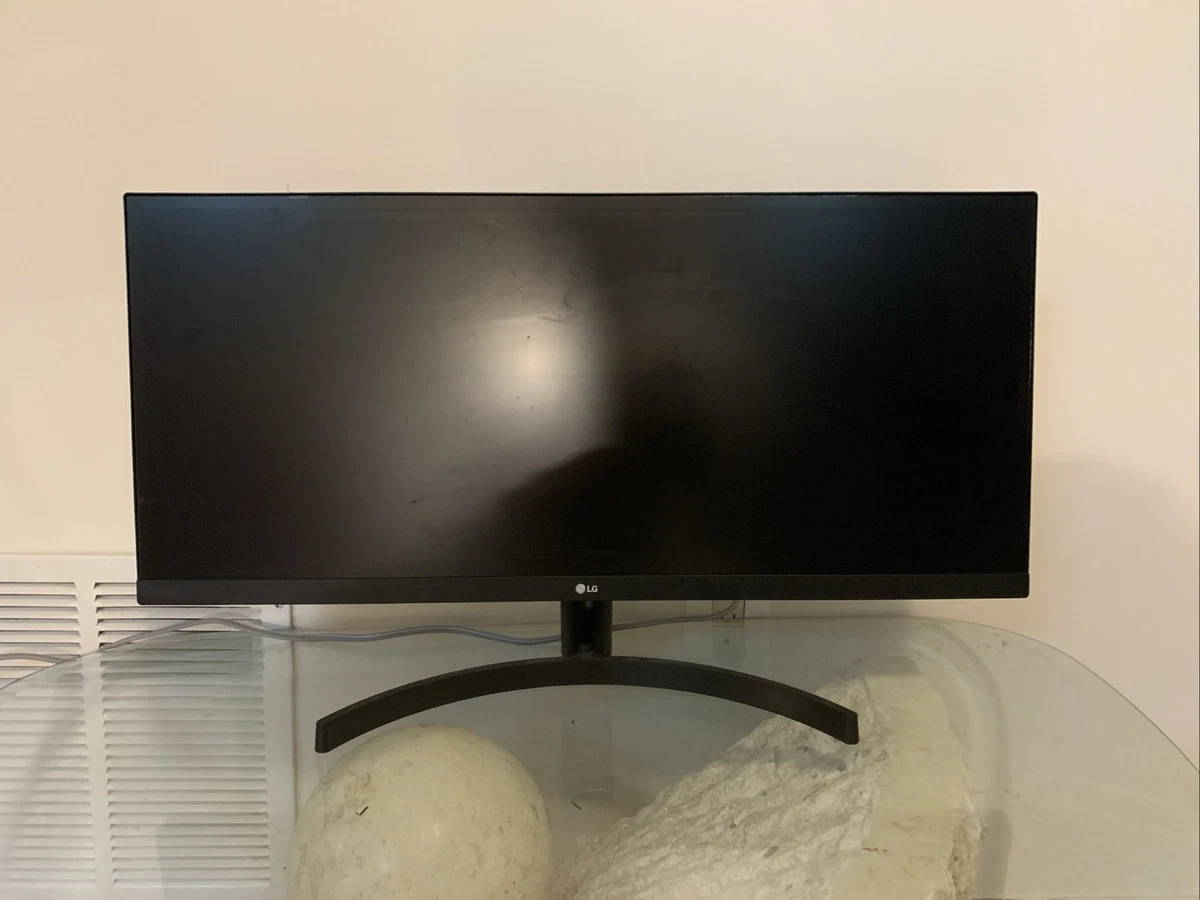 LG 21:9 Aspect Ratio 28 in-30.9 in Screen Computer Monitors for
