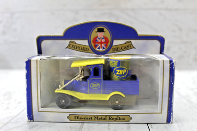 Limited Edition Oxford Die Cast ZEP II Delivery Truck Model 090TU - 3992 of 6000