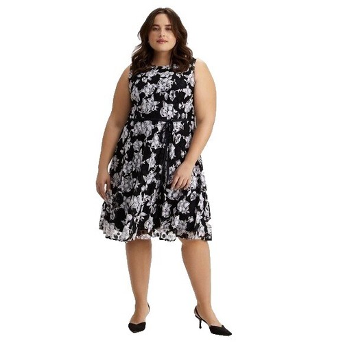 designer girls' special occasion dresses Dania Heart Girls Dress Rental Duration:16 days She’ll love having options rachel comey Green Floral Dress |