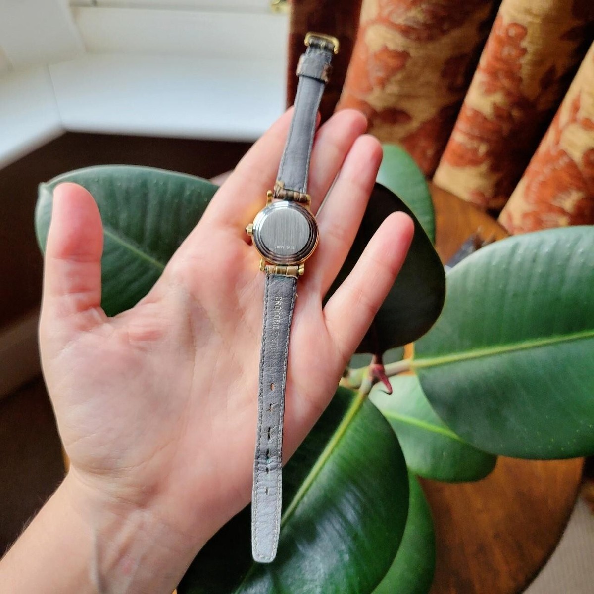 Vintage J. Frésard Genuine Crocodile Leather Watch | eBay display picture 2