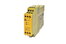 Pilz	PZE X4 24VDC 4S Safety Relay 774585 / Pilz 774585