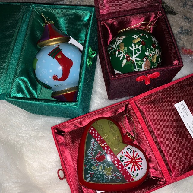 Li Bien Set Of 3 Christmas Ornaments Heart Top Ball
