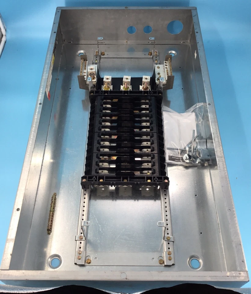 Panelboard General Electric Serie A II AB43B 43" Tipo 1 Caja 20A Interruptores Foto 4 de 4