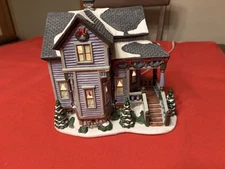 St. Nicholas Square Village Collection Victorian House Illuminated 2003 Retired