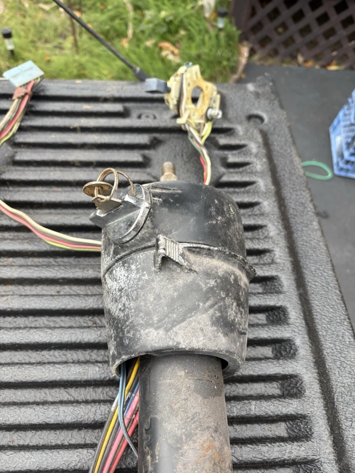 Plymouth Volare Steering Column - Image 4 of 4