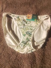-Vanity Fair Illumination String Bikini Panties 18108 Sz 7