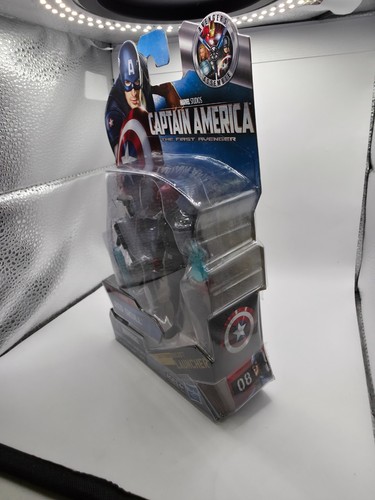 Hasbro Marvel Capitán América El Primer Vengador Calavera Roja Sin usar, en caja ENVÍO GRATUITO - Imagen 3 de 5