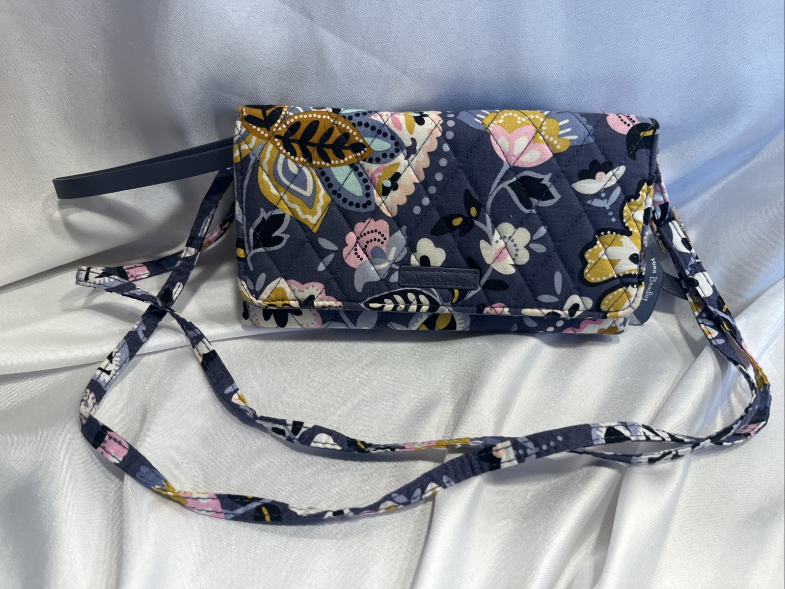 Vera Bradley All In One Crossbody, wallet, purse, wristlet