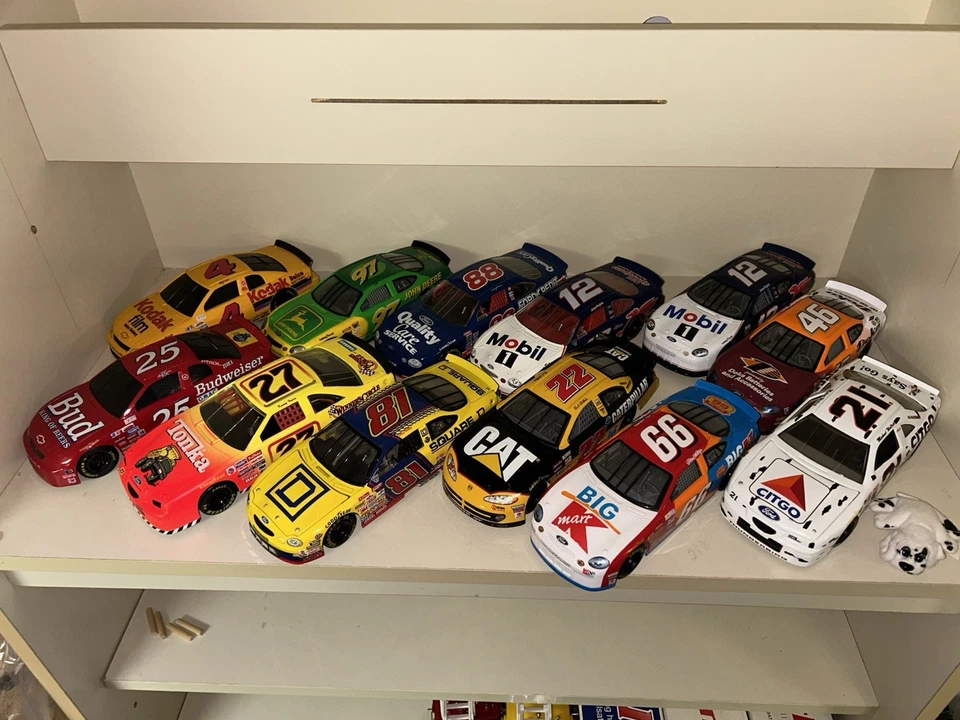 NASCAR Diecast 1:24 Scale 12 PCS (Lot of 12) Racing Champions - Image 2 of 2