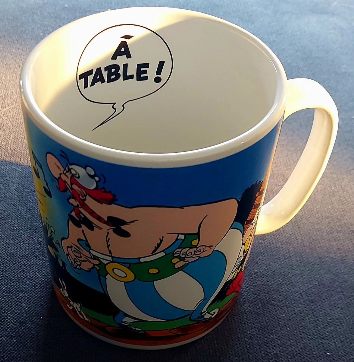 MUG ASTERIX AVEC Cleopatre Et Jules Cesar 2017 (Jar) EUR 8,00 - FR