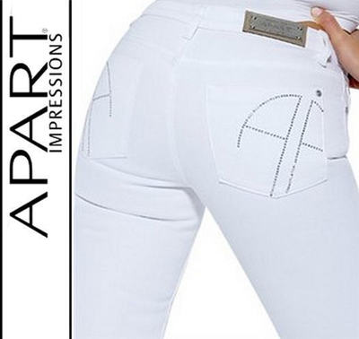 NEU: BASIC-JEANS GERADE FORM GLITZERNIETEN K-GR. APART hellblau used 80  *506821