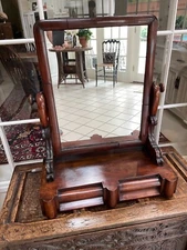 ANTIQUE VINTAGE ENGLISH EDWARDIAN MAHOGANY GENTLEMAN’S 2 DRAWER SHAVING MIRROR 