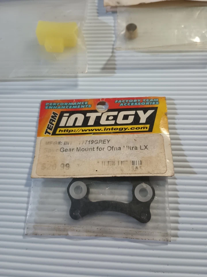 Bundle Lot Of Mix Ofna RC Replacement Parts New In Package, Gear Mount And More - Image 3 of 4
