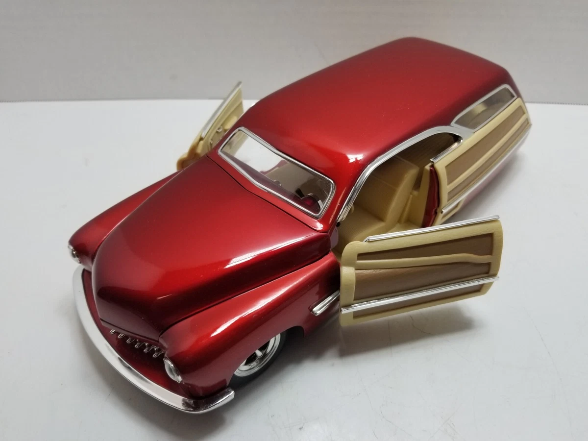 1950年 マーキュリー　ウッディーワゴン　ラットカスタム　1/18　ジオラマ 1950年 マーキュリー ウッディーワゴン ラットカスタム 1/18 ジオラマ