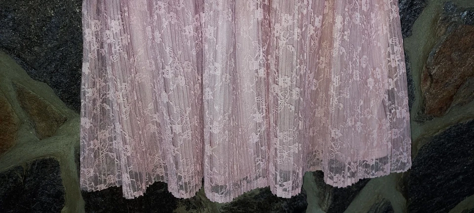 Vestido de encaje negro/rosa Xhilaration para niña mangas 3/4 talla 7/8 Foto 3 de 4