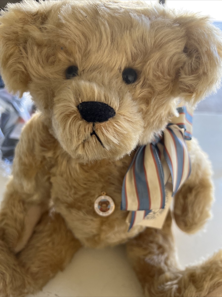 16” “Oliver” Bearish Delights Denise Dewire Jointed Mohair Teddy