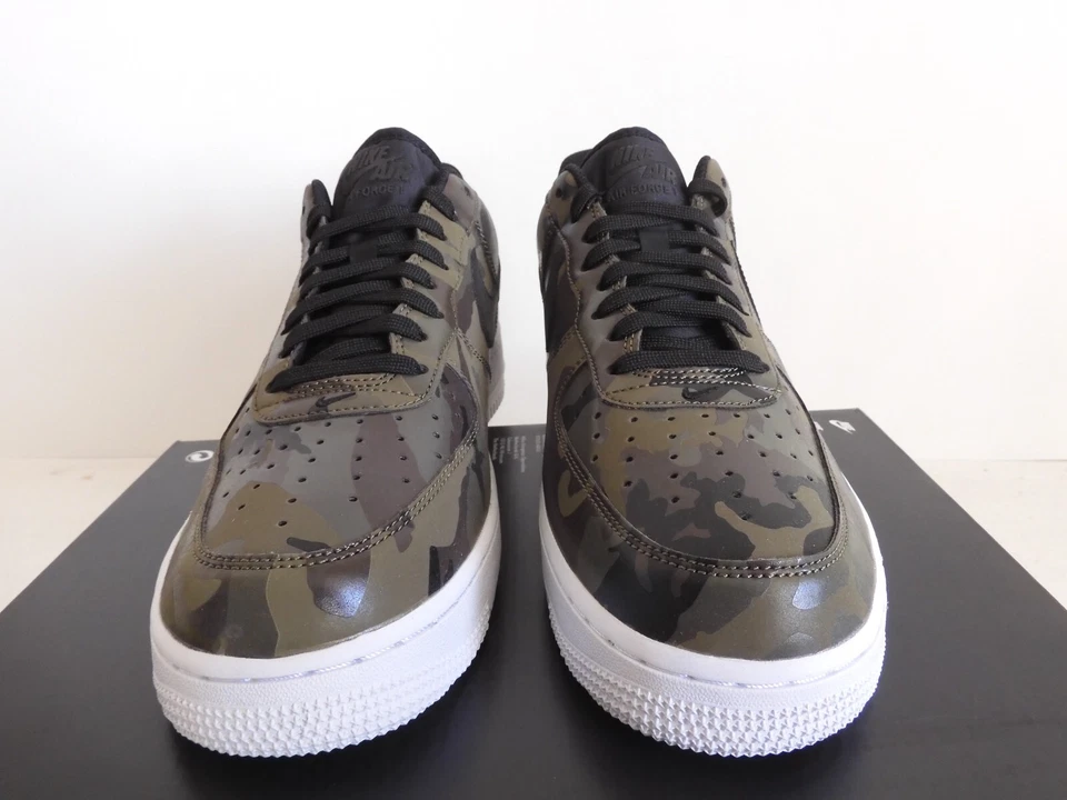 NIKE AIR FORCE 1 07 LV8 MEDIO OLIVA-NEGRO "OLIVE CAMO" VERDE TALLA 9.5 [823511-201] Foto 3 de 4