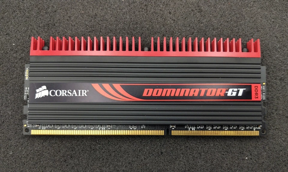 Corsair Dominator 12 GB DIMM 2000 MHz DDR3 Memory (CMT12GX3M3A2000C9) - Image 3 of 3