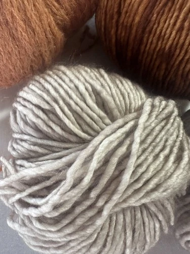 Lot of 5 Yarn NICE Balls Mix Color Zara, K&C Unknown. FALL WINTER COLORS. image 8