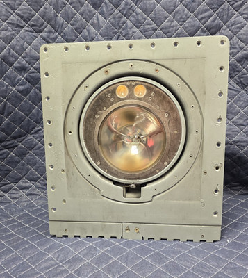 Lockheed HERCULES C-130 - Grimes Retracting Landing Light Assembly PN: G5400-1