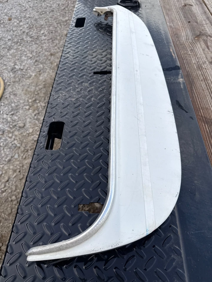 Chevrolet Caprice Impala 1971-1976 faldón guardabarros pasajero derecho SOA 74 Foto 3 de 4