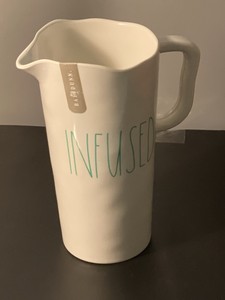 Rae-Dunn-Melamine-Pitcher-034-INFUSED-034-Indoor-Outdoor-NWT