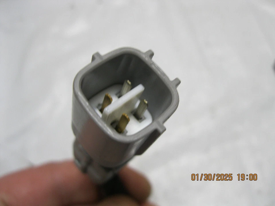 GENUINE TOYOTA OEM 89465-08040 OXYGEN SENSOR reboxed by Airtex 5S4570 Foto 3 de 4