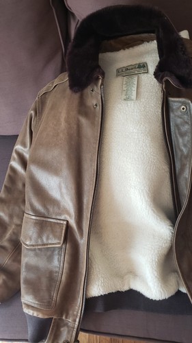 L.L. Bean Men’s G1 style Goatskin Leather Bomber Jacket Large Shearling wool
