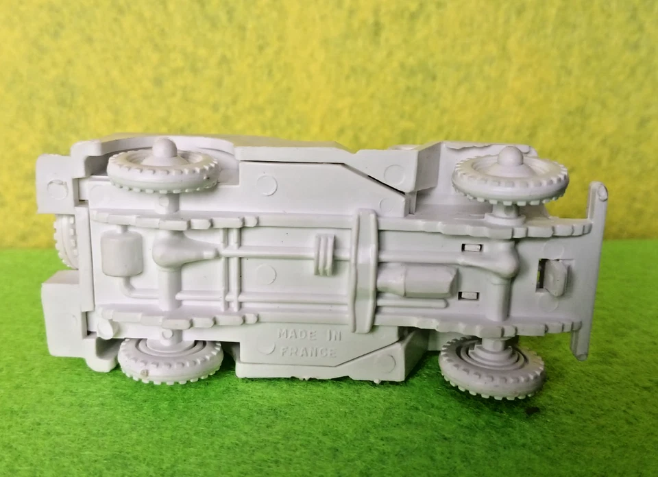 miniature jeep willys - jouet publicitaire shell - plastique au 1/38 - Photo 3/4